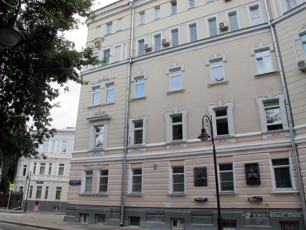 Вид со стороны улицы Спиридоновка. Фото – август 2022