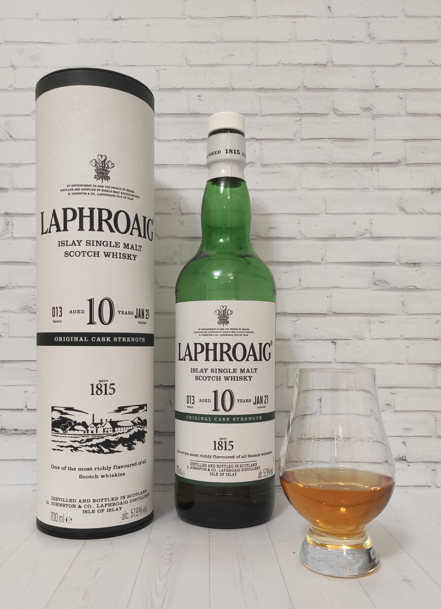 Laphroaig 10 лет. Laphroaig. Laphroaig Quarter Cask этикетка коробка. Laphroaig 10 ухудшение качества. Laphroaig font.