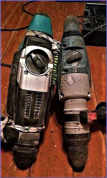 Перфоратор Makita немного массивней перфоратора Bosch.