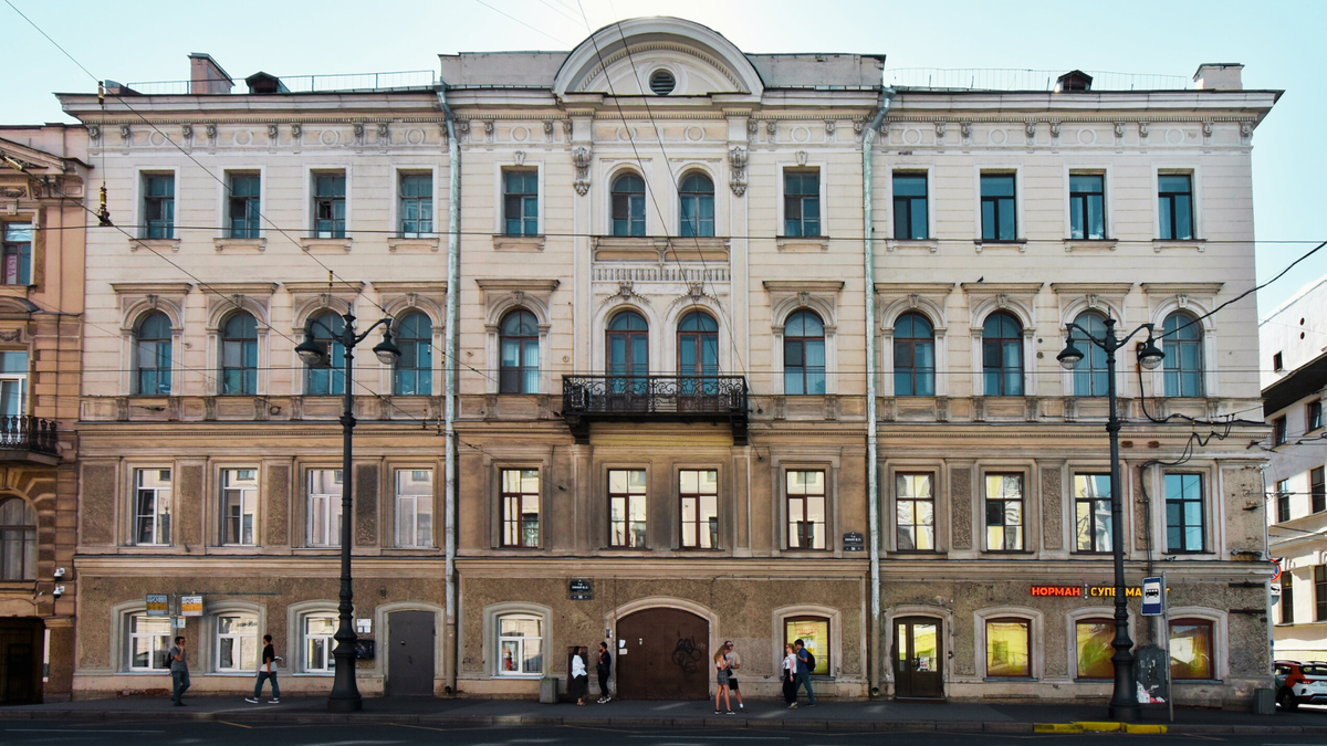 Доходный дом купца Галова на Васильеевском острове, на месте которого располагался пансион Мейера