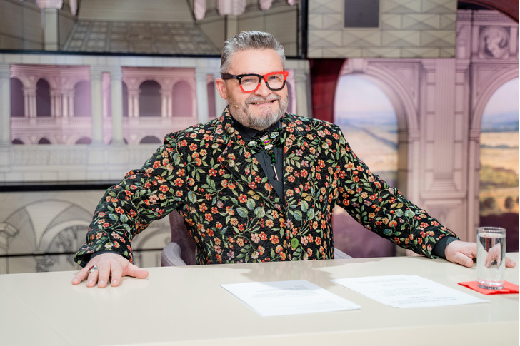 Фрагмент телепередачи «Модный приговор» и тот самый Модник.