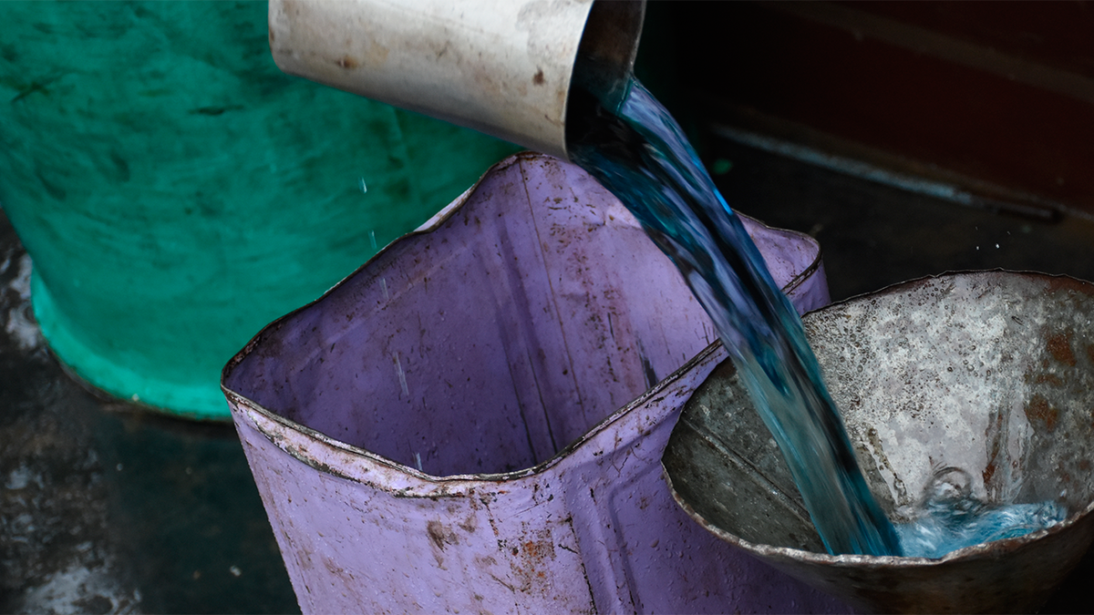 Керосин. Источник изображения: Shuvro172 / Shutterstock.com 