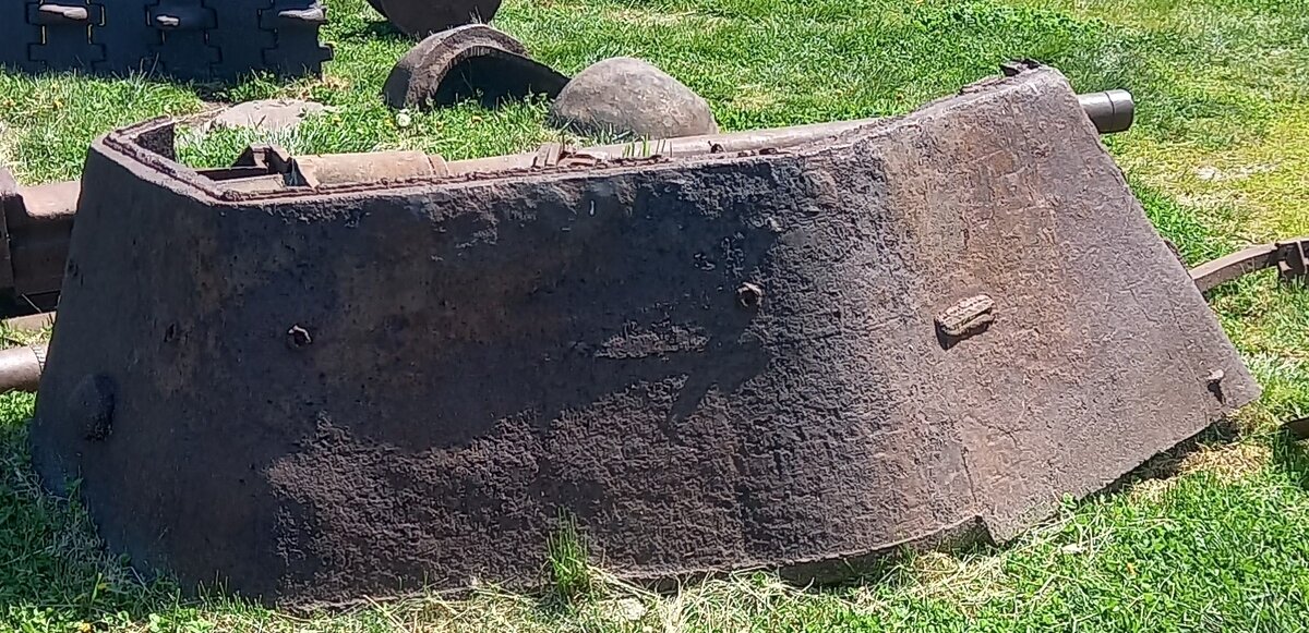 Башня танка Т-34 образца 1942 года.