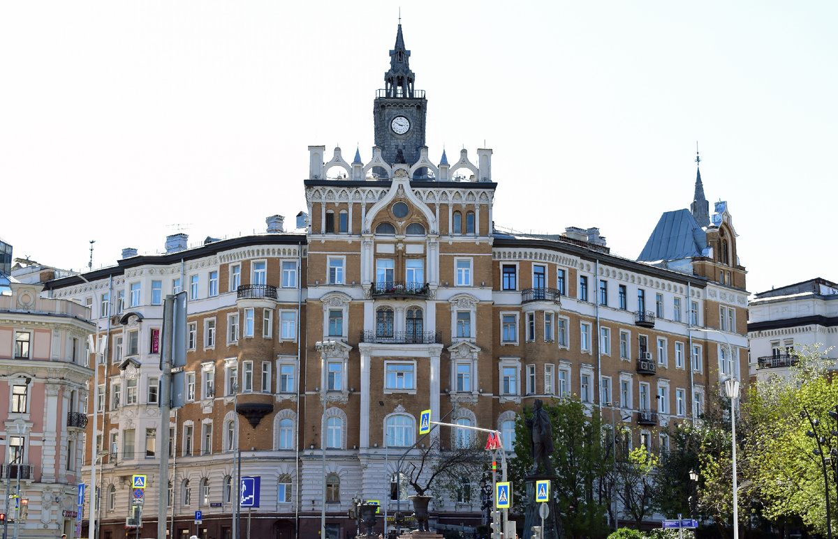 Здание Страхового общества Россия в Москве (около Чистых Прудов)