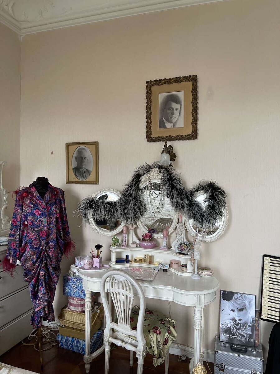 Прикоснуться к легенде: как выглядит квартира Людмилы Гурченко | INMYROOM |  Дзен