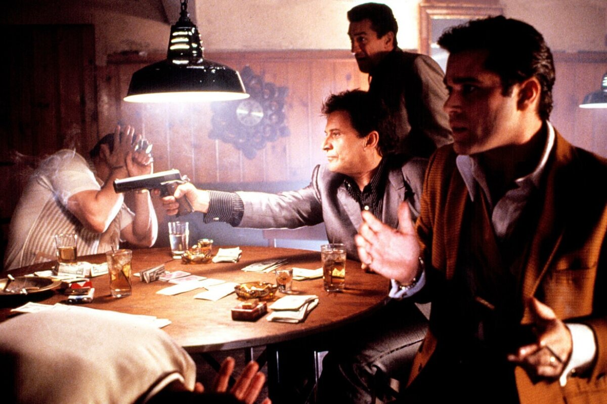 Кадр из фильма "Славные парни" (Goodfellas, 1990 год) - культового среди молодых ореховских бандитов в начале 90-х годов.