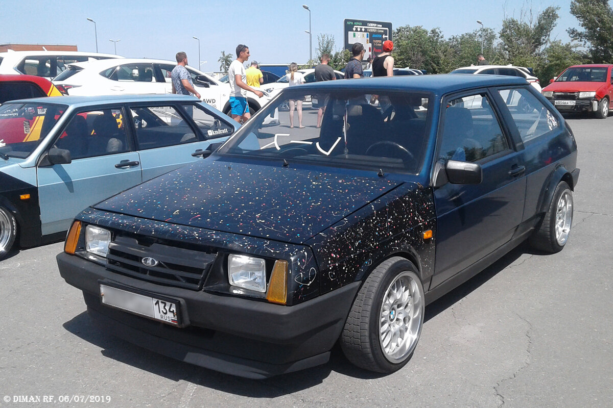 ВАЗ-21083 1997 г.в. Крылья и капот заменены с «длинных» на «короткие».