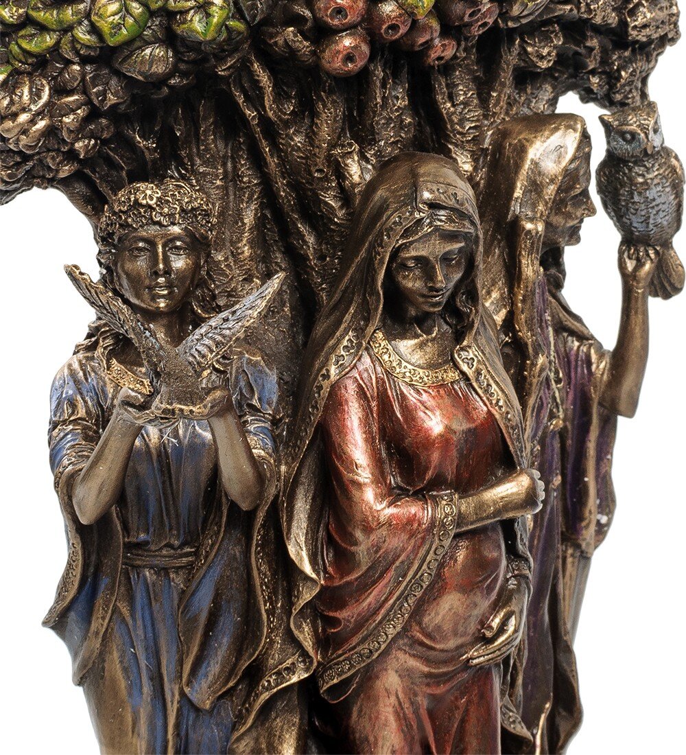 Статуэтка Триединая богиня Дева мать и старуха