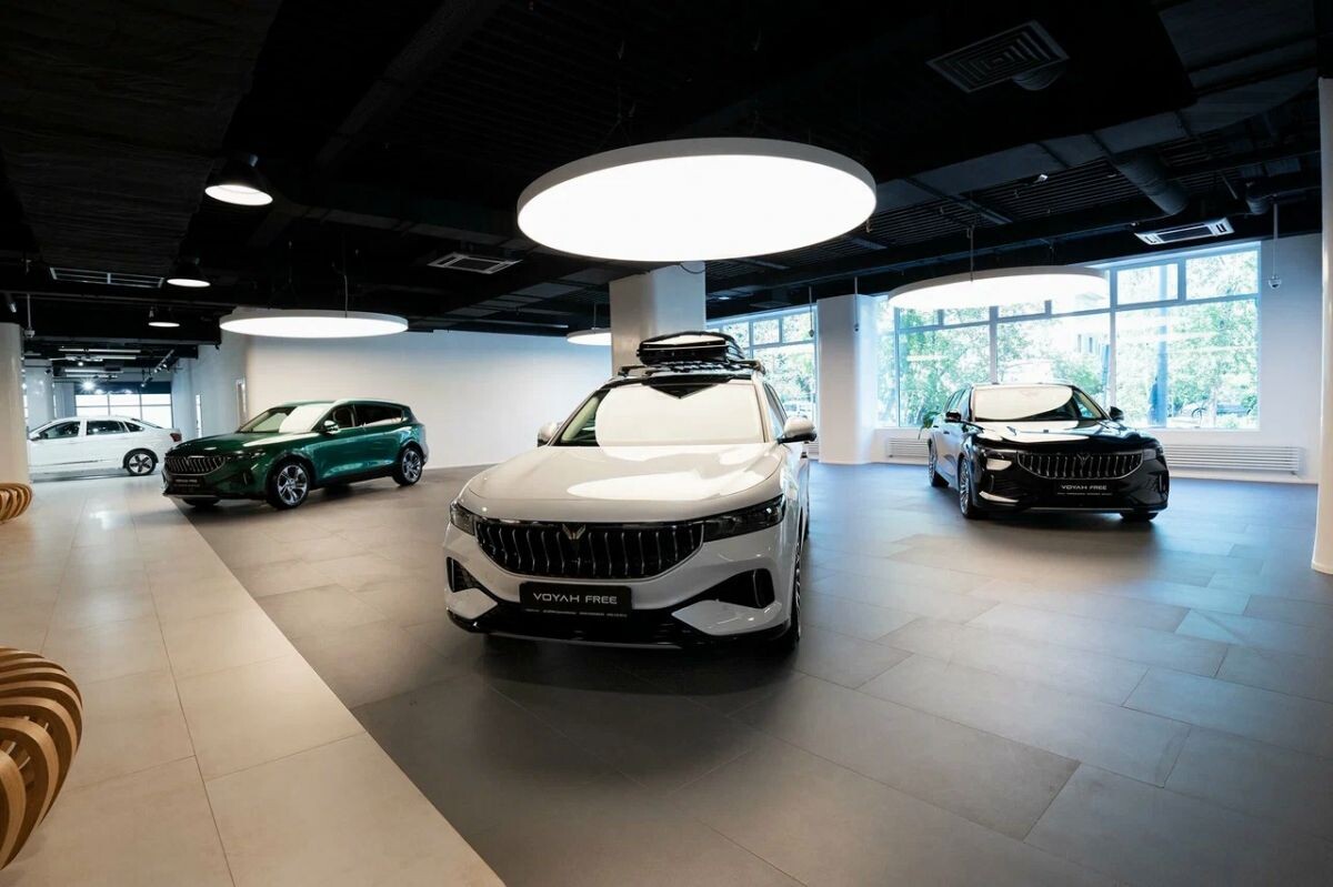 Покраска автосалона VOYAH