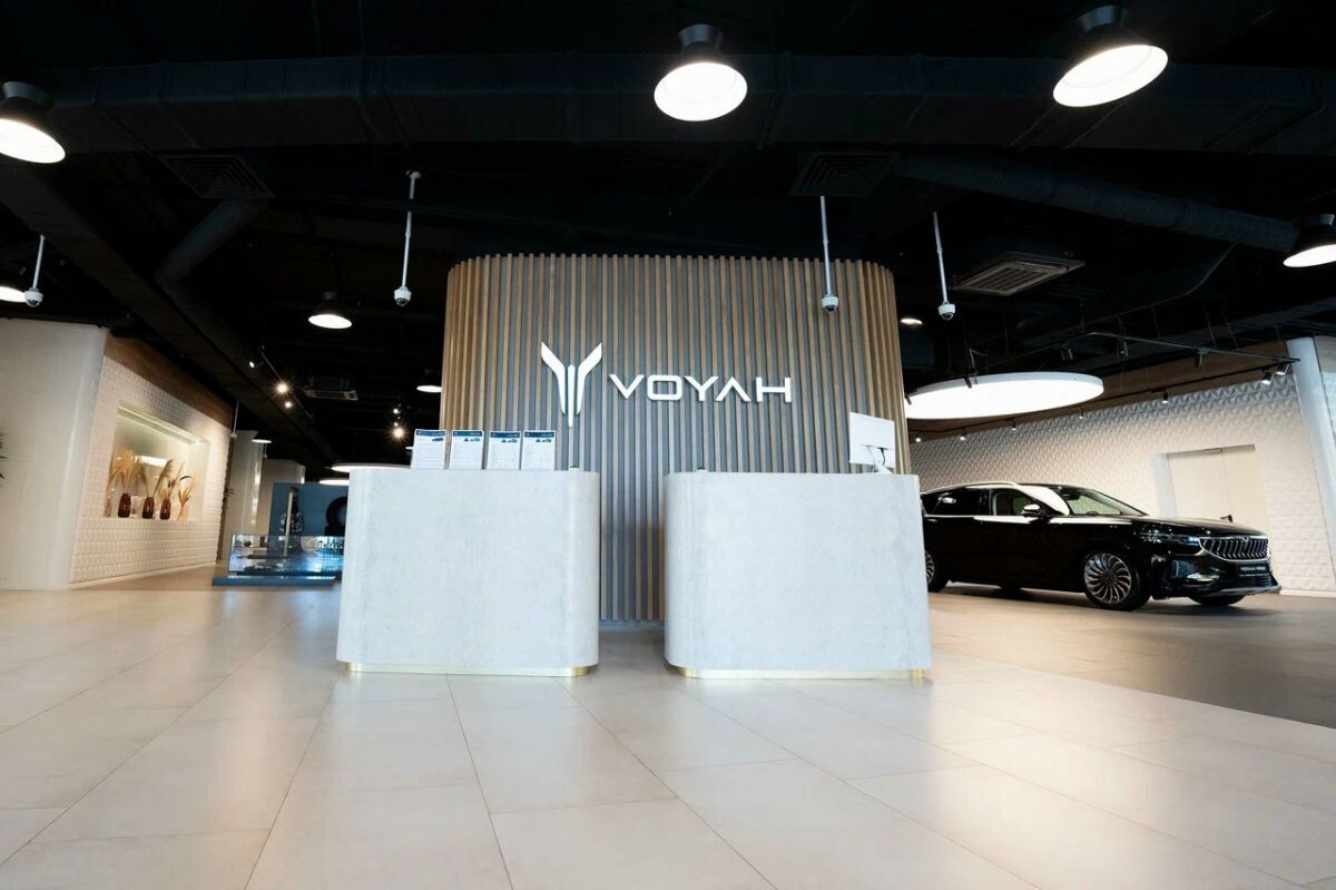Покраска автосалона VOYAH