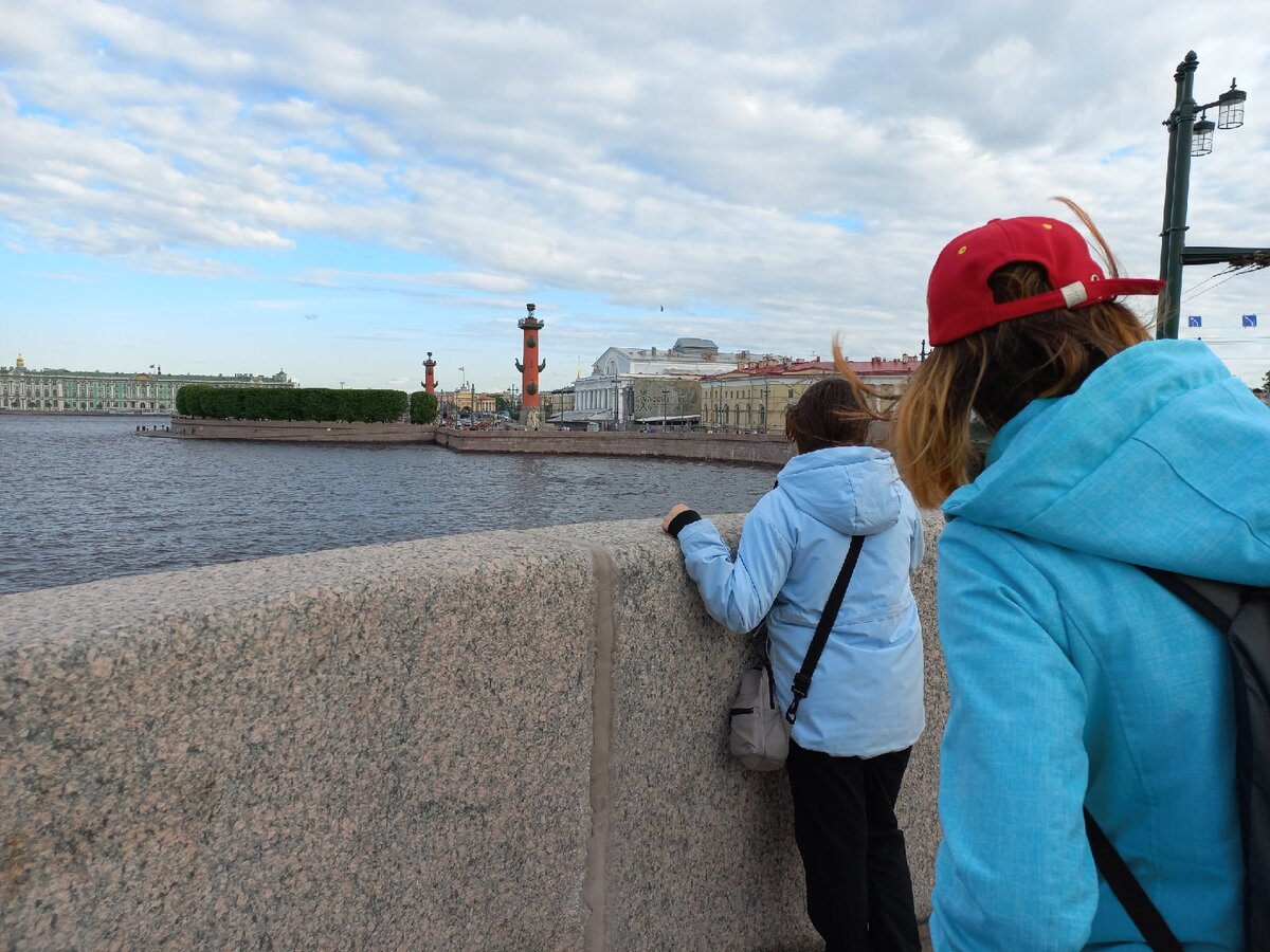 Смотрим на стрелку Васильевского острова