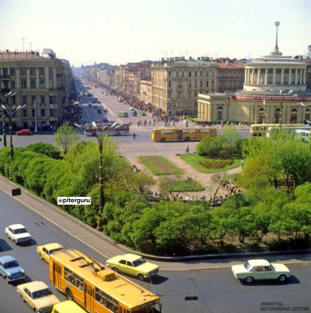 Остания. Площадь Восстания 1960. Площадь Восстания Ленинград. Сквер на площади Восстания.