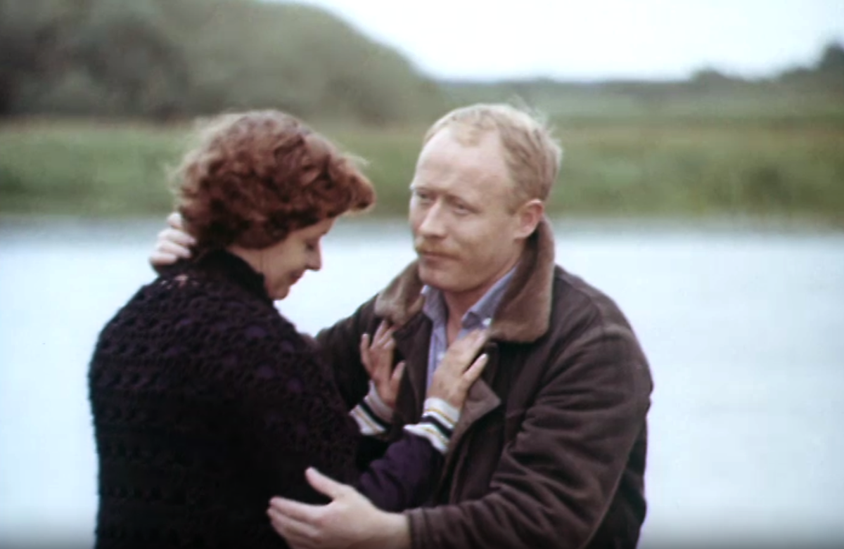 Кадр из фильма "Единственный мужчина" (1981)