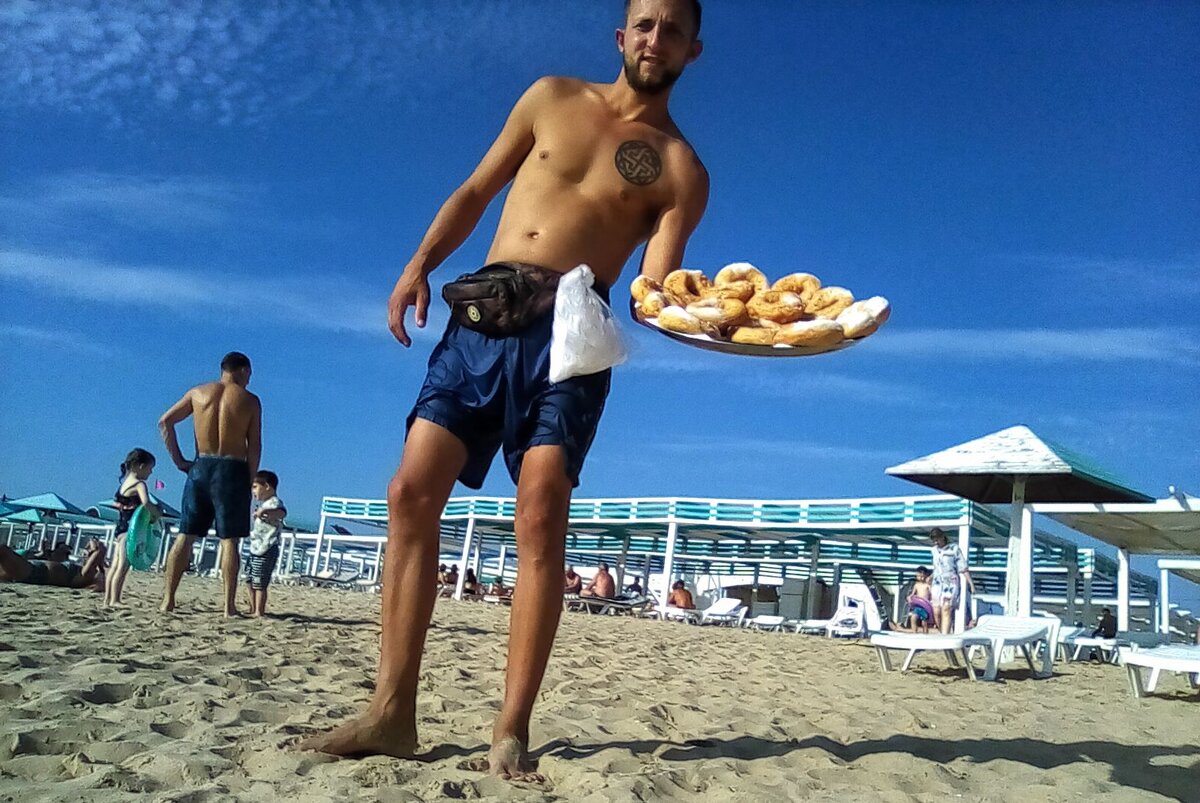 Пляж Паралия. Витязево. Фото автора.