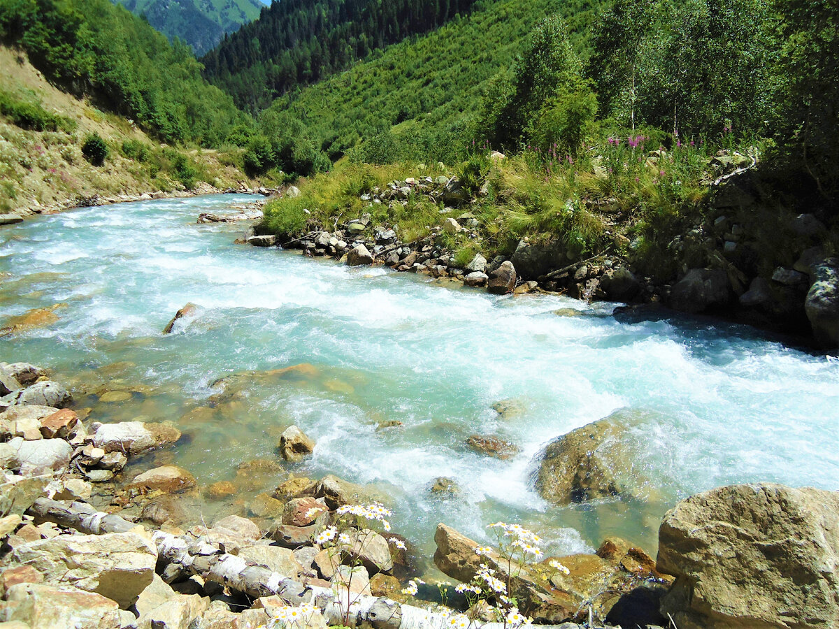 Фото автора. Река Махар.