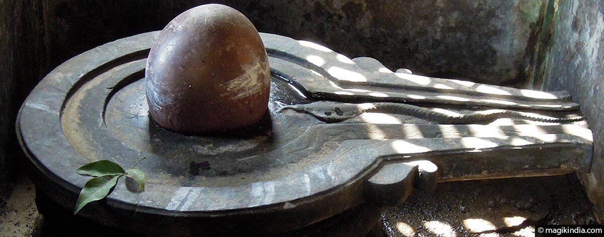 Лингам + йони. Изображение взято из Яндекс-картинки.