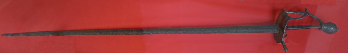 Шпага шведского военного. Швеция. Смоленский исторический музей.  фото мое.