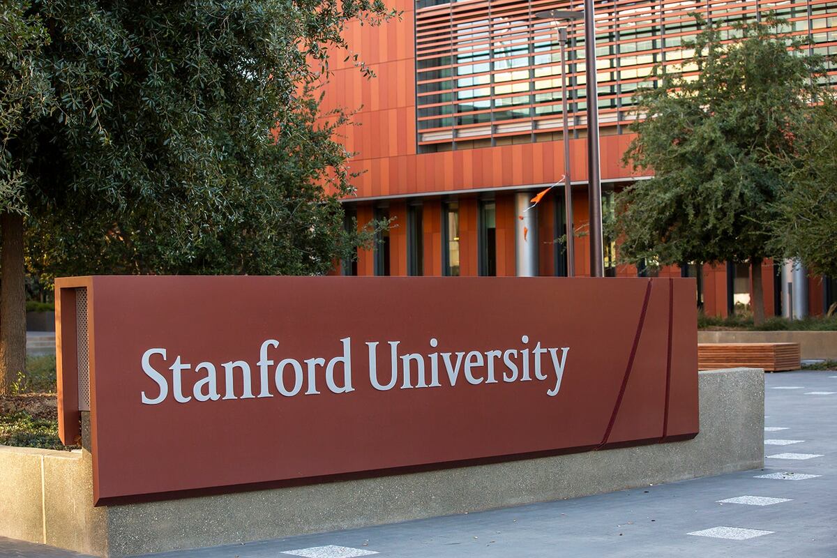 https://news.stanford.edu/__data/assets/image/0024/53277/StanfordsignUHR.jpg