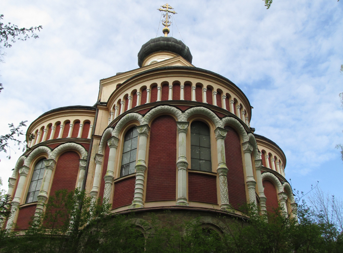 Вид с тыльной стороны