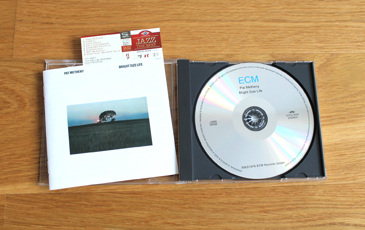 Дебютный альбом гитариста Пэта Метени "Bright Size Life" (1976)
