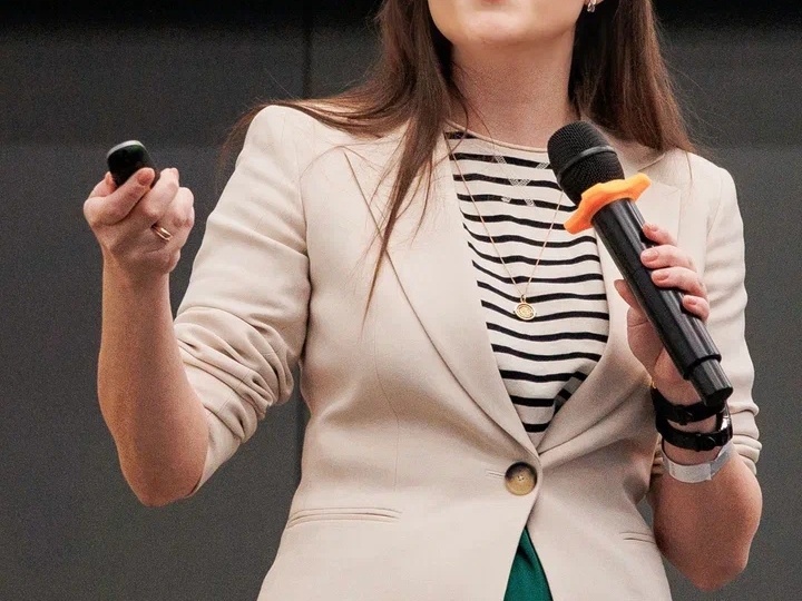 Говорить как эксперт: навыки, которые помогают увеличить продажи и укрепить личный бренд