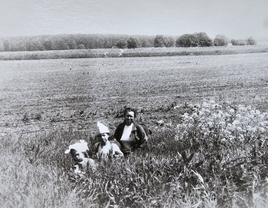 Это фото сделано в том походе. Посмотрите какое у дочери обиженное лицо.
