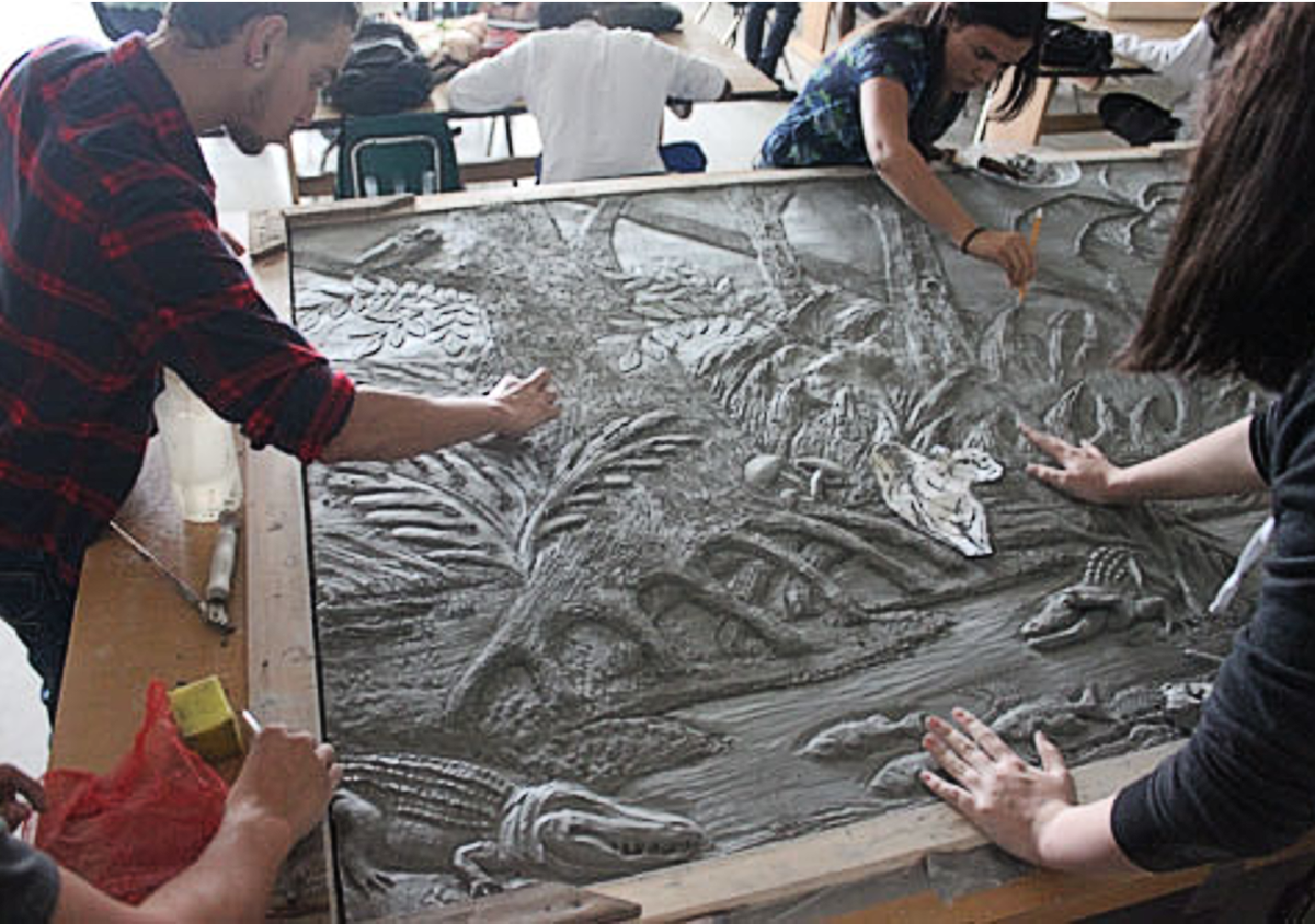 Ян Коленда, работа над одной из фресок, источник sticks-n-stonesstudio.com