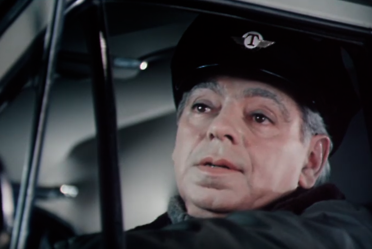 Кадр из телефильма "Люди и манекены" (1974)