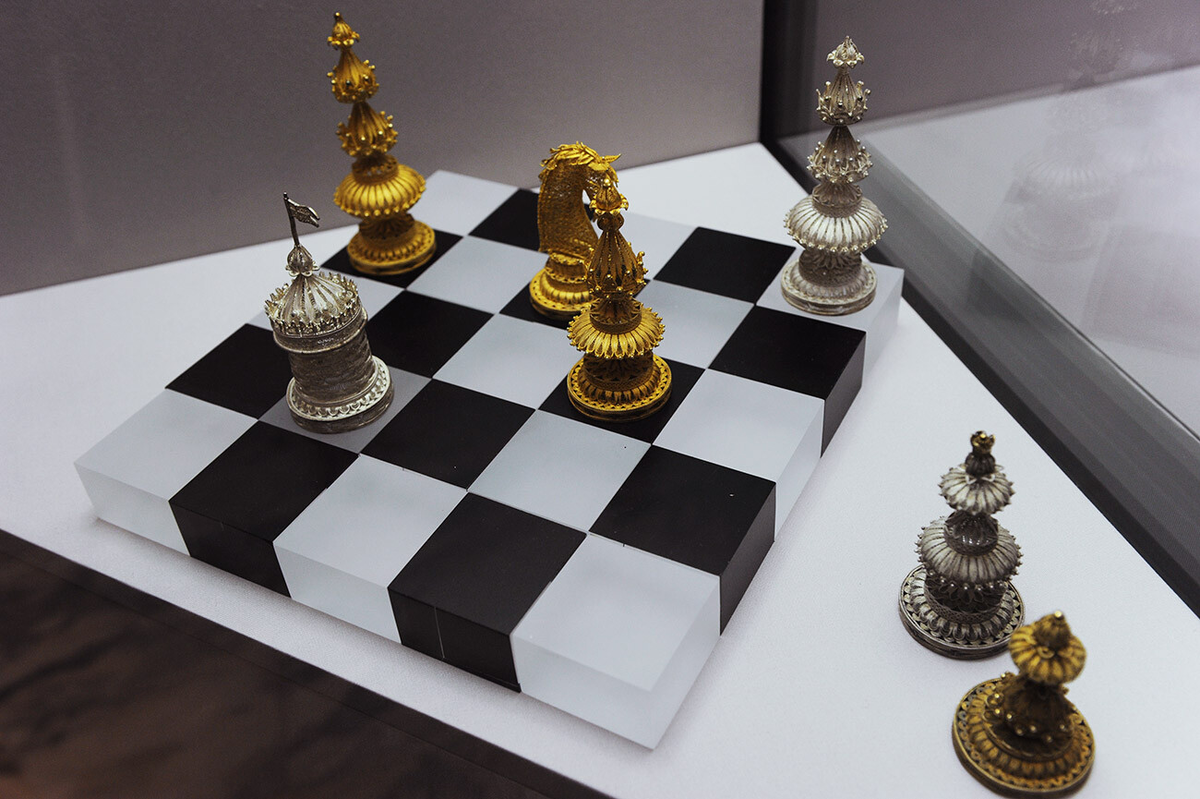 Шахматы Fowler Chess Set дизайнер Ralph Lauren