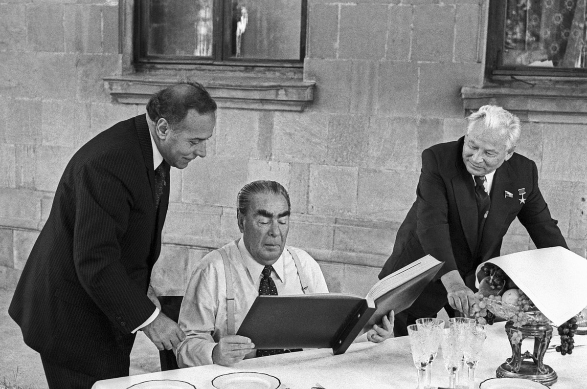 Любимая еда некоторых из советских лидеров Любимая еда некоторых из советских лидеров История,Гастрономия,Питание,СССР