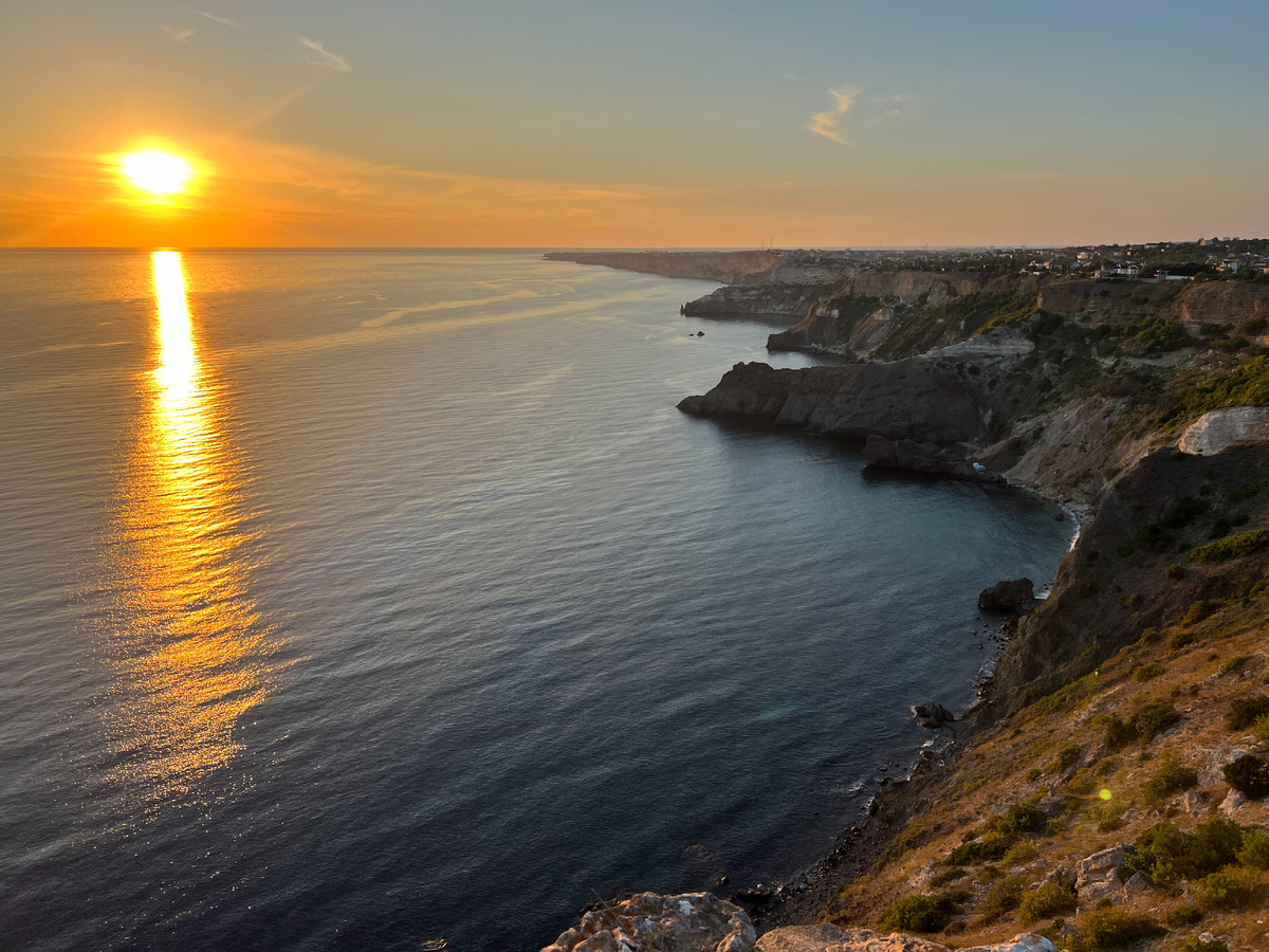 Закат на д морем