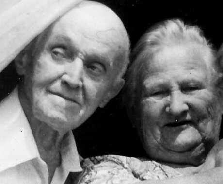 Александр Иванович и Клавдия Алексеевна Скворцовы. 1987 год