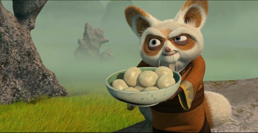 "Насладись пельмешкой, Панда!" Кадр из прекрасного мультика "Кунг-фу Панда"