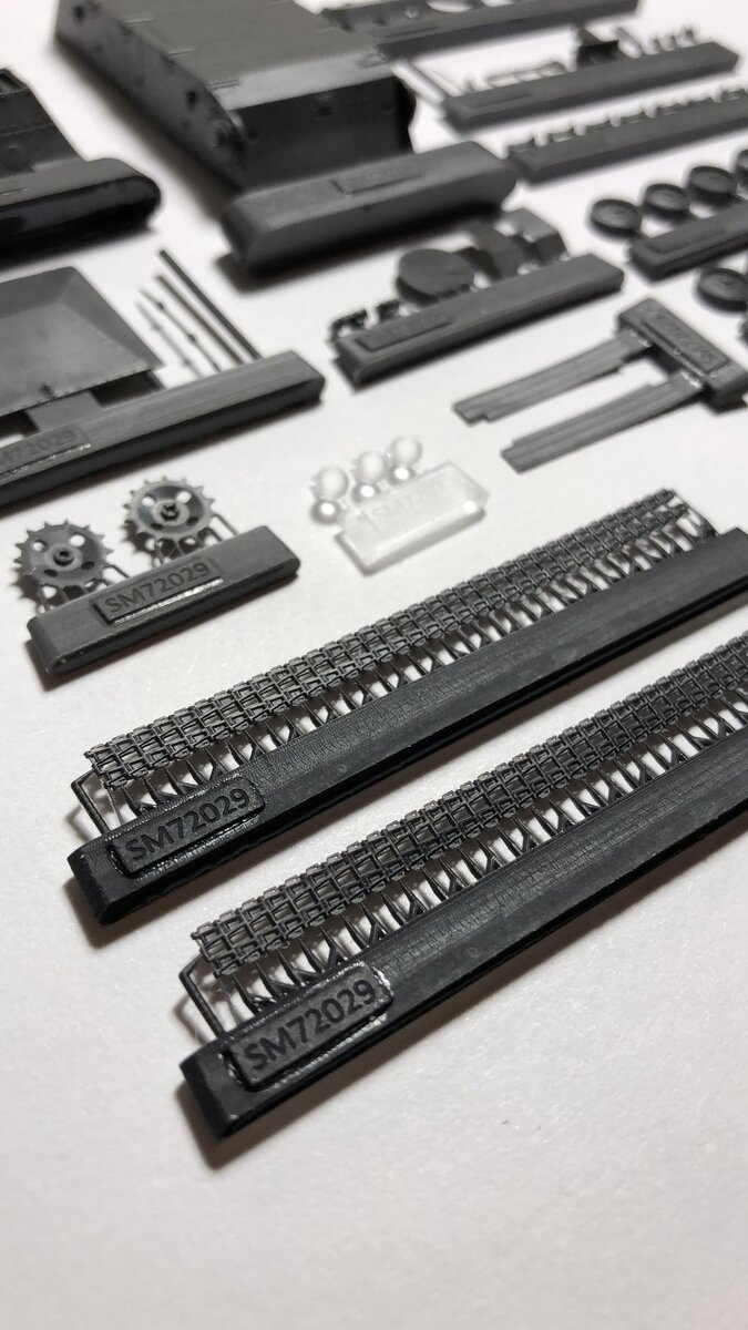 Приветствую друзья. Я предзаказ на ЗИЛ-130 в 43 масштабе от Звезды уже оформил. А вы? Но тут без ложки дегтя не обошлось, подробности ниже. В выпуски не попадает интересующий вас производитель?-2-2