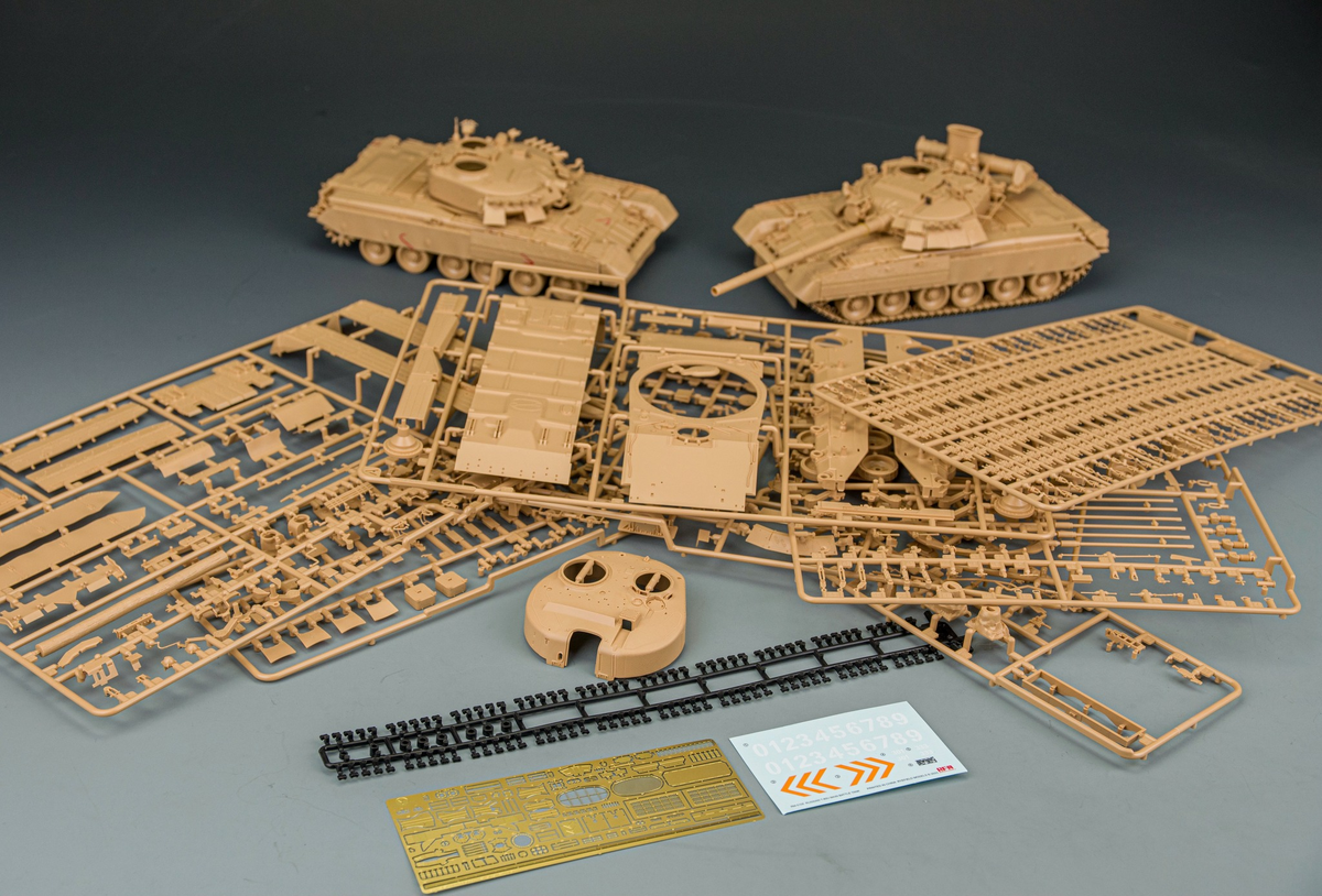 Приветствую друзья. Я предзаказ на ЗИЛ-130 в 43 масштабе от Звезды уже оформил. А вы? Но тут без ложки дегтя не обошлось, подробности ниже. В выпуски не попадает интересующий вас производитель?-14