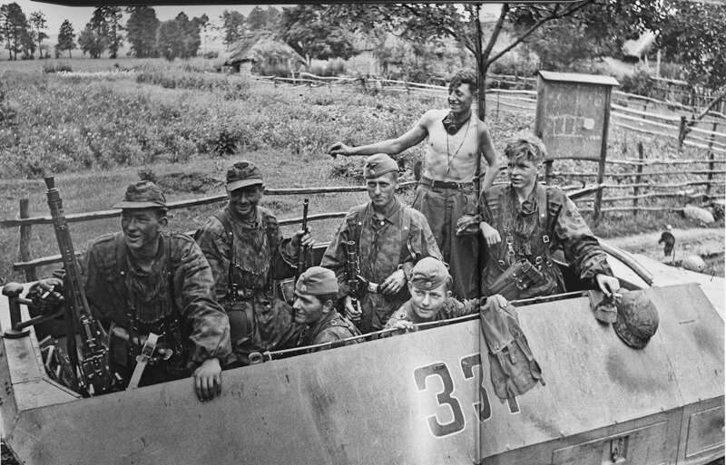 Приветствую друзья. Я предзаказ на ЗИЛ-130 в 43 масштабе от Звезды уже оформил. А вы? Но тут без ложки дегтя не обошлось, подробности ниже. В выпуски не попадает интересующий вас производитель?-20-3