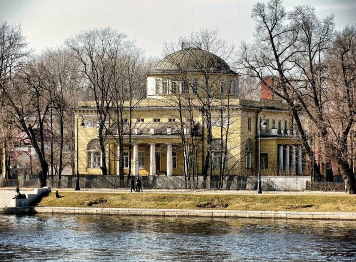 каменный остров в санкт петербурге