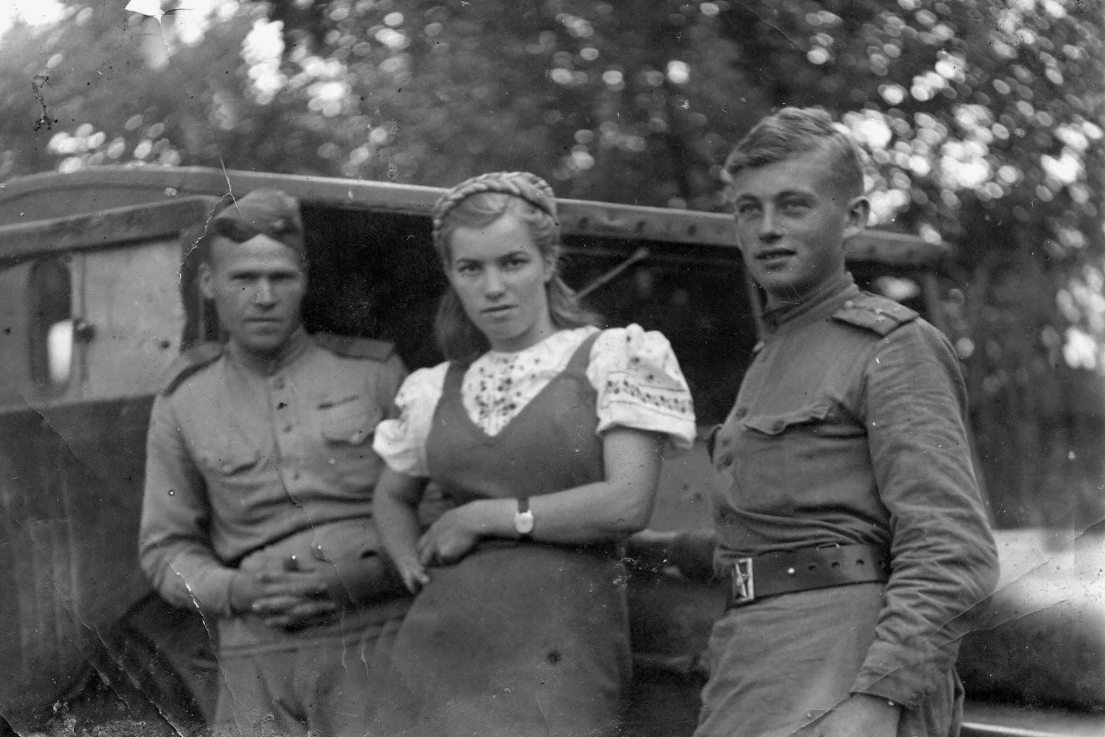 Любовь под пулями: методы венерологов, решающих проблемы фронтовых ...