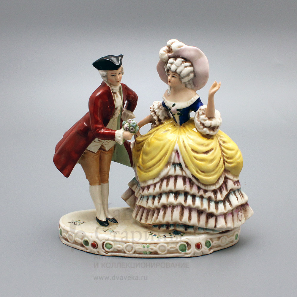 Статуэтка «Дама и кавалер», Германия, фабрика Carl Schneider's Heirs, 1950-60 гг., фарфор. Фото с нашего сайта dvaveka.ru