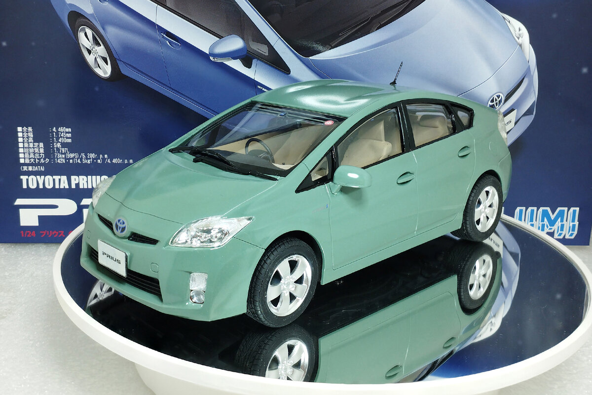 Сборка и покраска модели Toyota Prius Touring Selection в масштабе 1:24 |  Сержик Моделист | Дзен