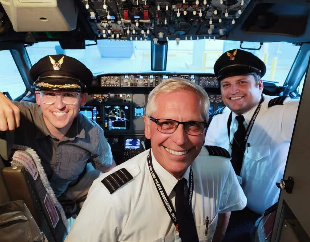 Pilot captain. Второй пилот