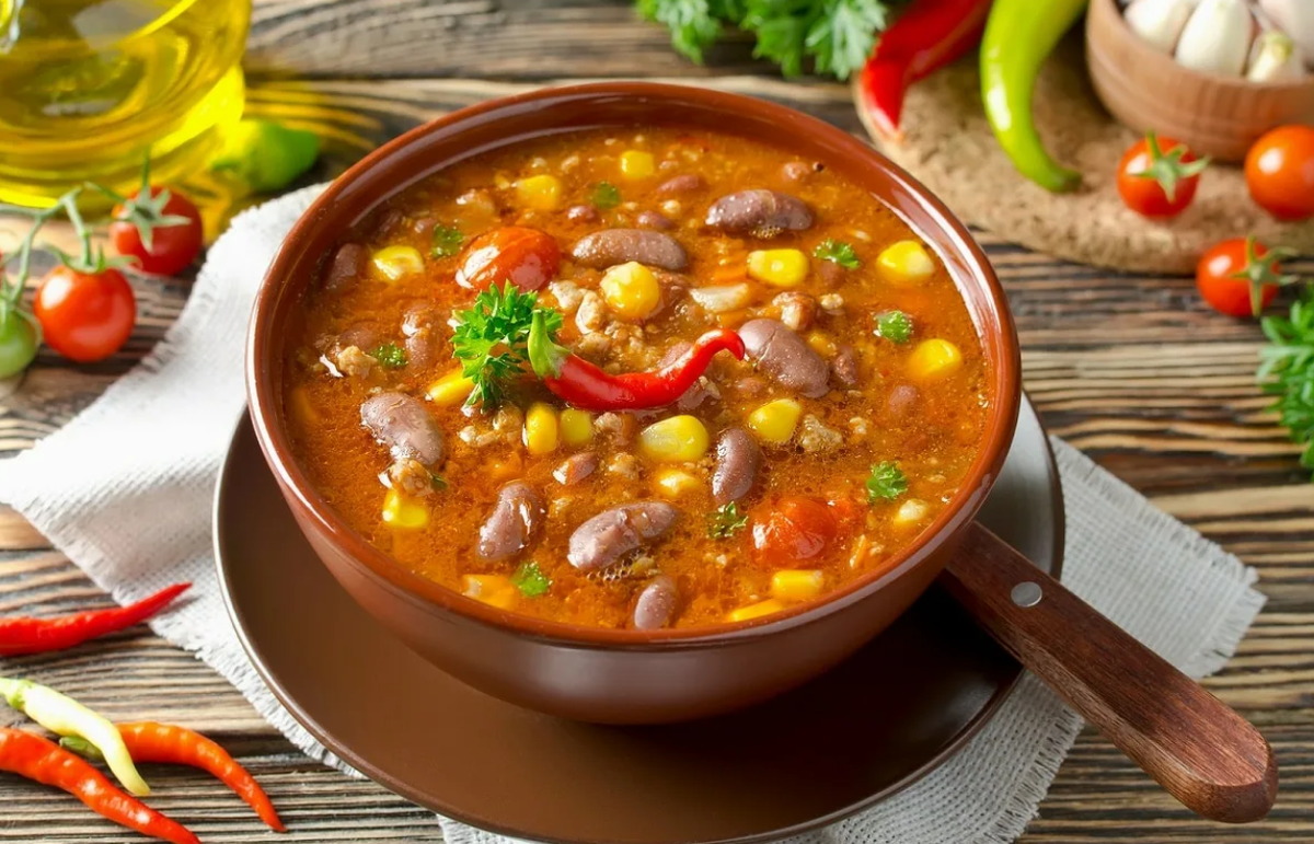 суп из гусиного мяса. суп из чечевицы в хлебе. суп из чечевицы с хрустящими хлебцами. гамбо-каджун. мясной суп 5 букв.