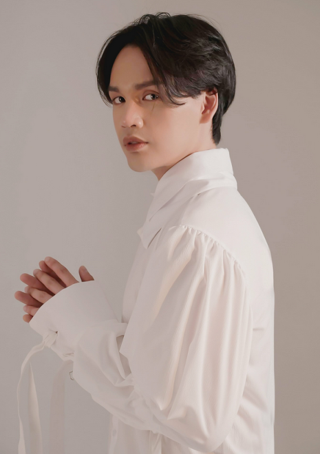 Нгуен Куан - фотографии из открытых источников