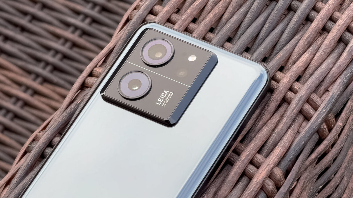Блок камер Xiaomi 13T (у Pro-версии он такой же)