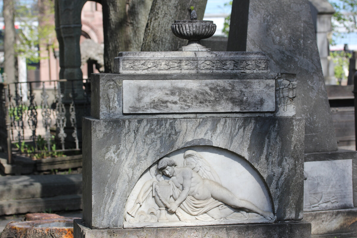 Некрополь XVIII века, Санкт-Петербург