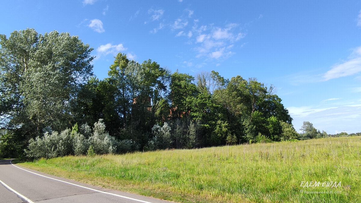 Вид на храм на въезде в Югостицы