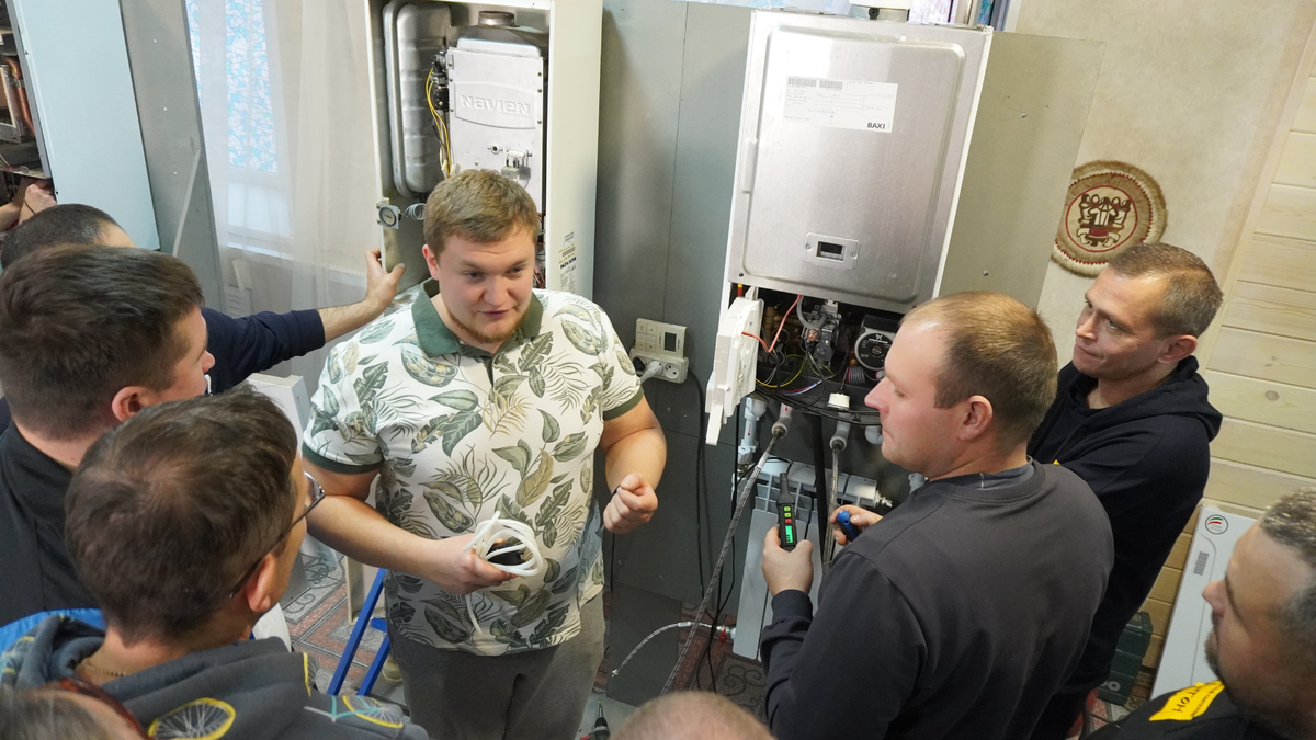 Обучаю мастеров по газовым котлам.....