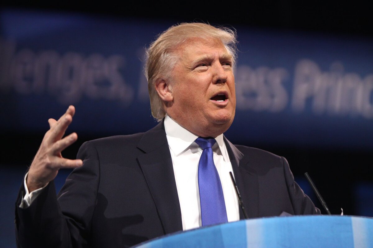    Трамп (cc) Gage Skidmore