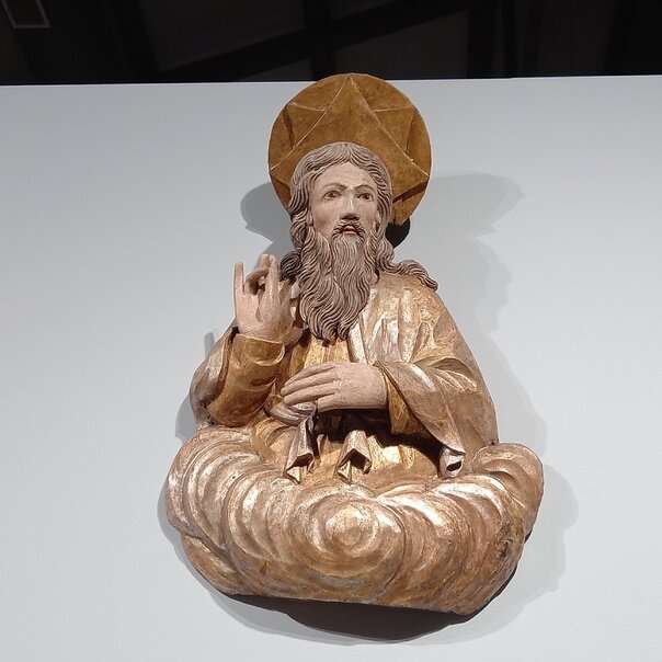 Благословляющий Саваоф на облаках (18 век. Дерево, резьба, левкас, темпера, позолота, серебрение)