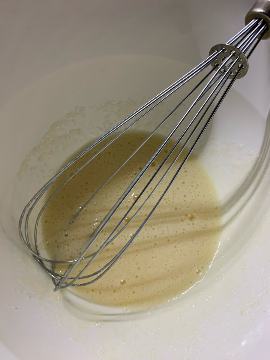 Яйцо с сахаром и солью